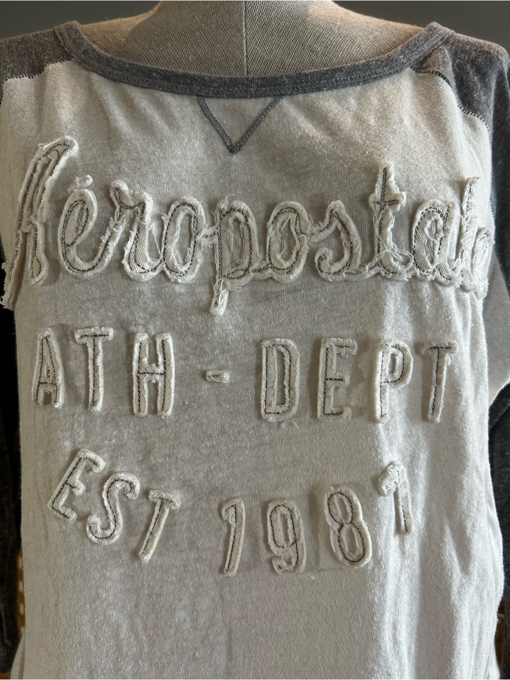 Aeropostale Athletic Dept 1987 Raglan Tee Gray White Appliqué Logo Top XL